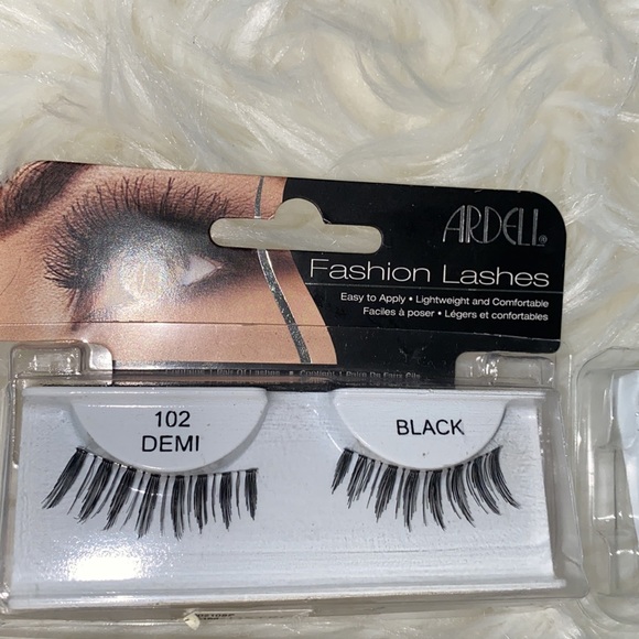 Bundle of false lashes - Picture 2 of 7